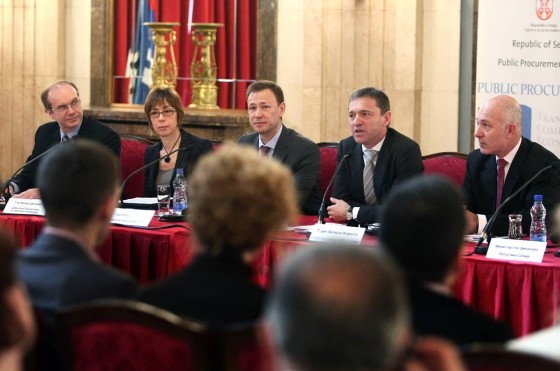 СВЕЧАНА ДОДЕЛА СЕРТИФИКАТА СЛУЖБЕНИЦИМА ЗА ЈАВНЕ НАБАВКЕ