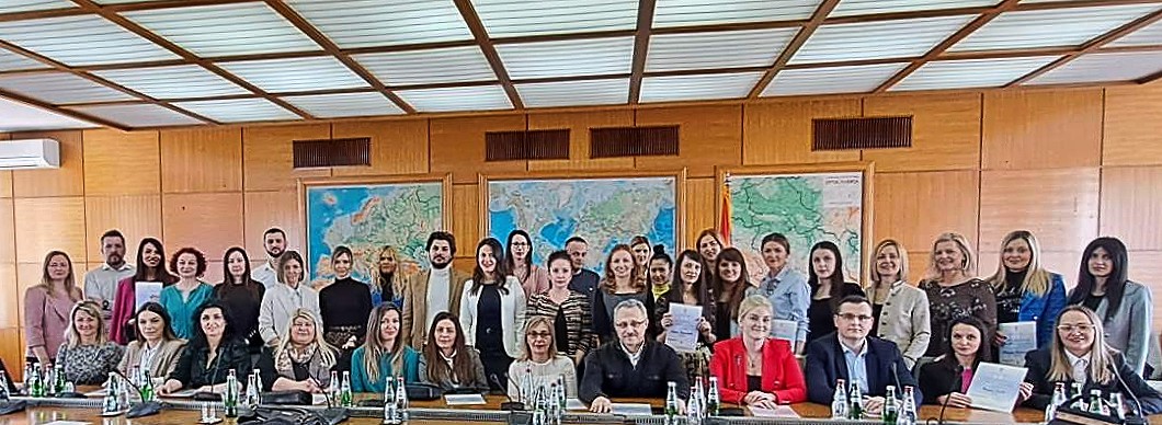 Додела сертификата службеницима за јавне набавке